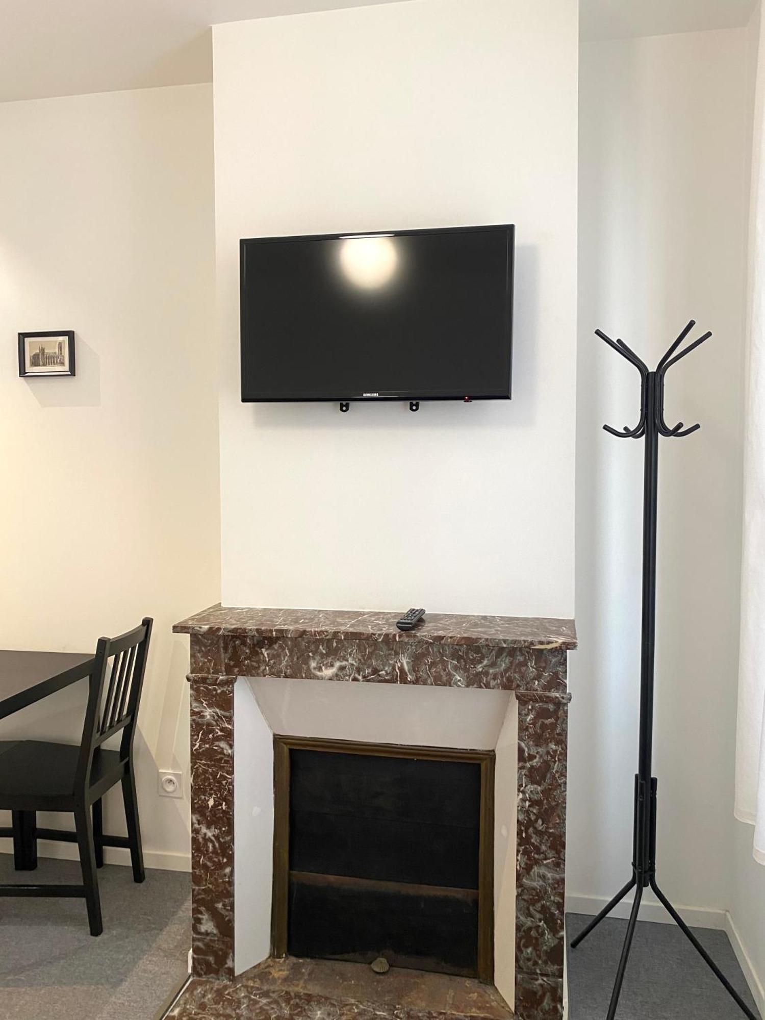 Villa Vlas - Chambre D'Hote - Лимож Екстериор снимка