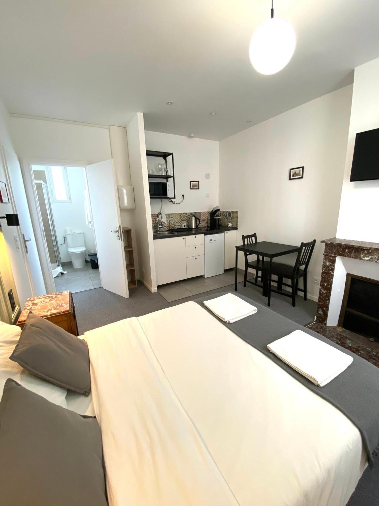 Villa Vlas - Chambre D'Hote - Лимож Екстериор снимка
